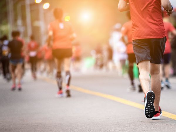 Porady i wskazówki, które musisz znać przed przebiegnięciem swojego pierwszego maratonu